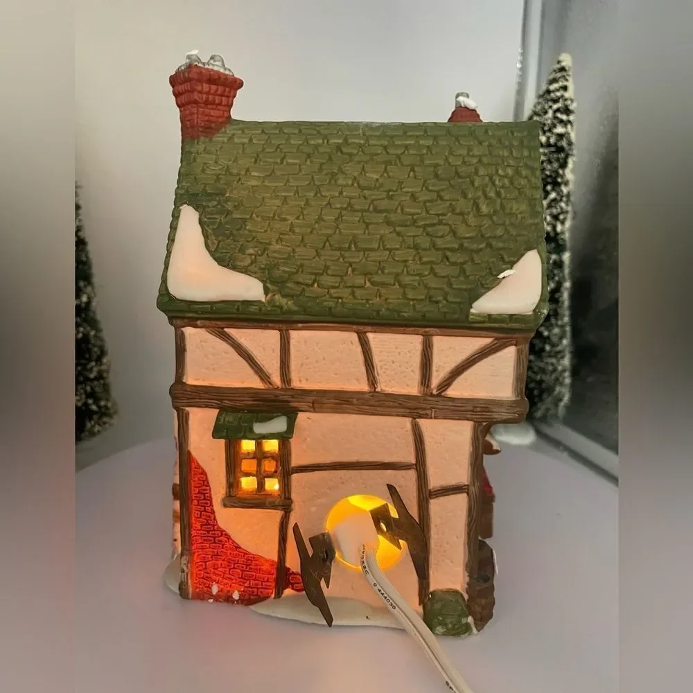 DEPT56 T. WELLS FRUIT AND SPICE‎